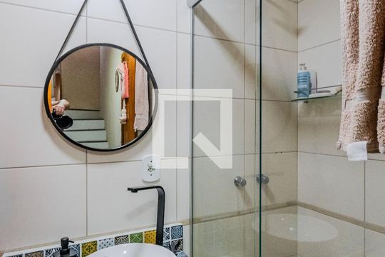 Banheiro 1 de casa de condomínio à venda com 2 quartos, 102m² em Guarujá, Porto Alegre