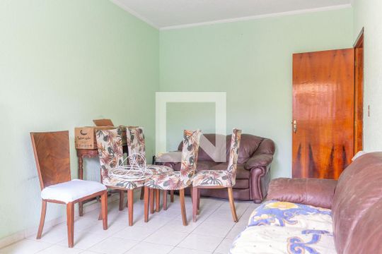 Sala 1 de casa à venda com 5 quartos, 143m² em Vila Carrao, São Paulo