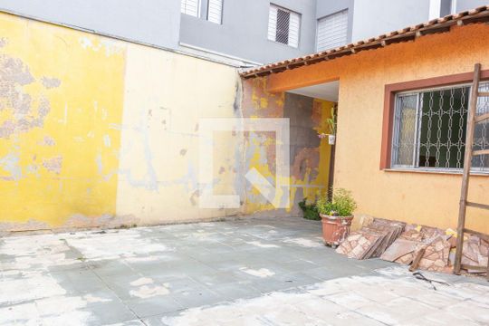 Garagem de casa à venda com 5 quartos, 143m² em Vila Carrao, São Paulo