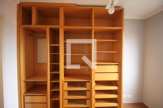 Quarto 2 - Armários de apartamento à venda com 3 quartos, 68m² em Jardim Umuarama, São Paulo