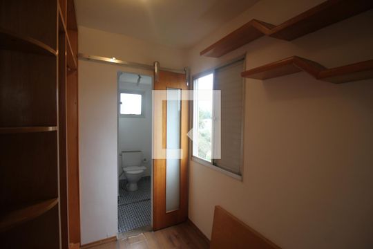 Closet da suíte de apartamento à venda com 3 quartos, 68m² em Jardim Umuarama, São Paulo
