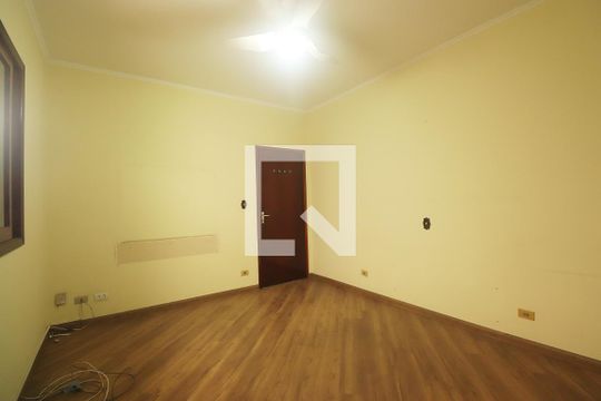 Quarto 2 de casa para alugar com 6 quartos, 500m² em Vila Curuçá, Santo André