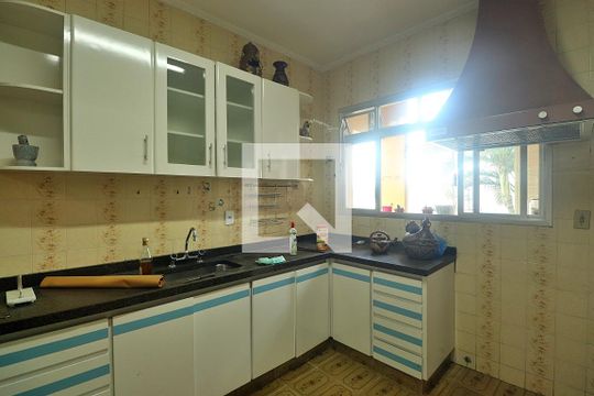 Cozinha de casa à venda com 6 quartos, 500m² em Vila Curuçá, Santo André