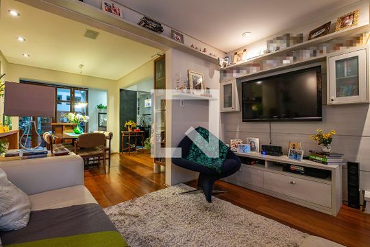 Casa à venda com 3 quartos, 130m² em Pinheiros, São Paulo
