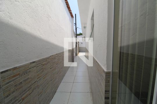 Varanda da suíte 2 vai de encontro com a lateral da casa de casa à venda com 3 quartos, 620m² em Jacarepaguá, Rio de Janeiro