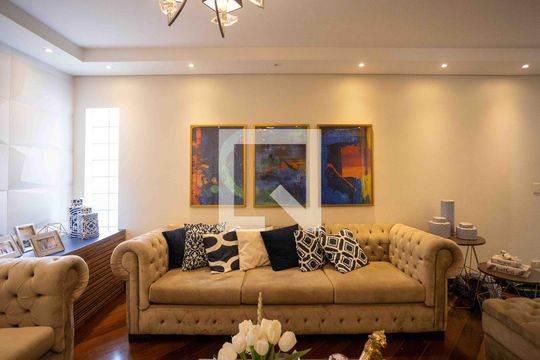 Sala de Estar de casa à venda com 4 quartos, 660m² em Centro, Diadema