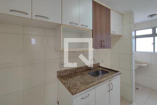 Cozinha de apartamento para alugar com 2 quartos, 55m² em Jardim São Vicente, Campinas