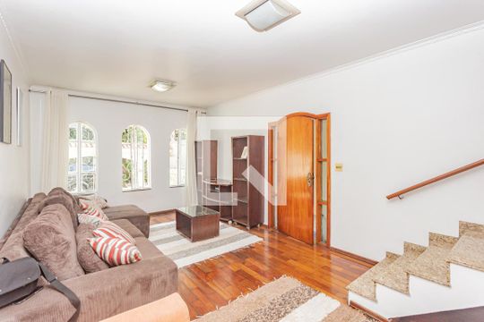 Sala de casa à venda com 3 quartos, 300m² em Parque Fongaro, São Paulo
