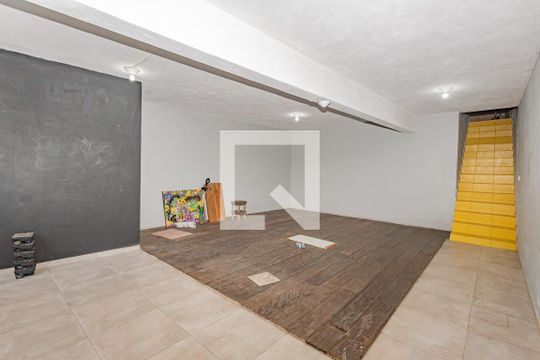 Área comum de casa à venda com 3 quartos, 300m² em Parque Fongaro, São Paulo