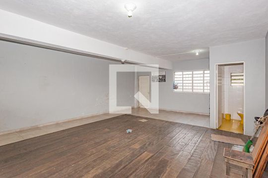 Área comum de casa à venda com 3 quartos, 300m² em Parque Fongaro, São Paulo