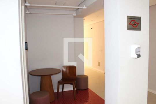 Hall de entrada de apartamento para alugar com 1 quarto, 35m² em Barra Funda, São Paulo