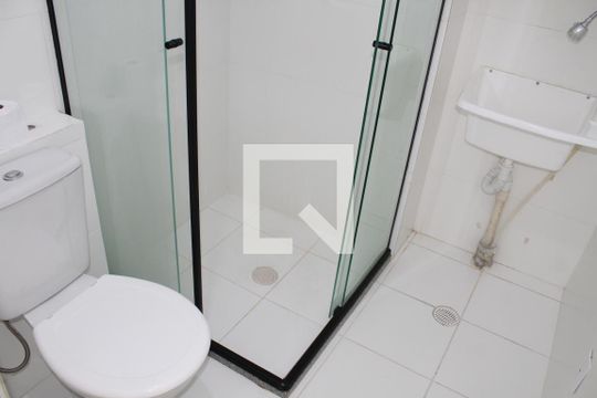 Banheiro de apartamento para alugar com 1 quarto, 35m² em Barra Funda, São Paulo
