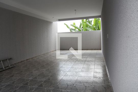 Garagem de casa à venda com 2 quartos, 97m² em Jardim Vila Formosa, São Paulo