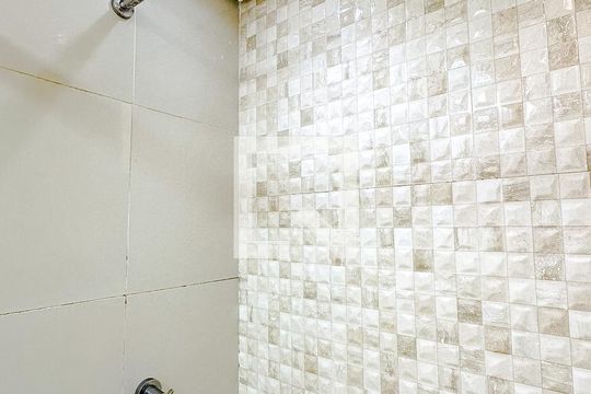 Banheiro de kitnet/studio à venda com 1 quarto, 52m² em Vila Regente Feijó, São Paulo