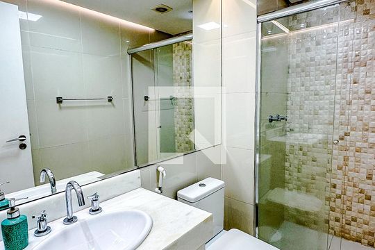 Banheiro de kitnet/studio à venda com 1 quarto, 52m² em Vila Regente Feijó, São Paulo
