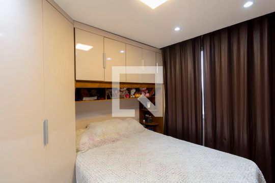 Quarto 1 de apartamento à venda com 2 quartos, 41m² em Itaquera, São Paulo