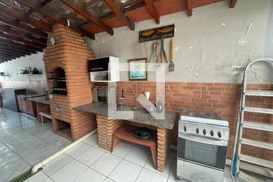 Churrasqueira de casa à venda com 2 quartos, 150m² em Parque Almerinda Pereira Chaves, Jundiaí