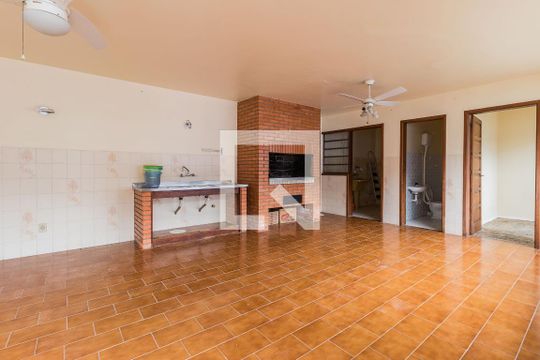 Churrasqueira de casa para alugar com 3 quartos, 219m² em Vila Ipiranga, Porto Alegre