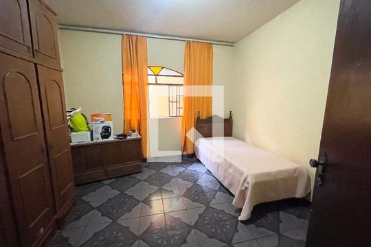 Quarto 1 de casa à venda com 4 quartos, 360m² em Bandeirantes, Contagem