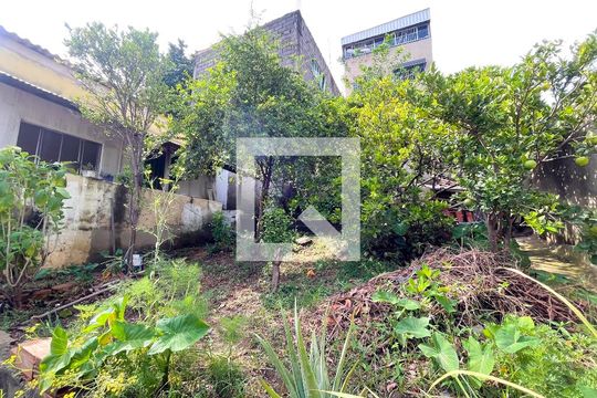 Área comum de casa à venda com 4 quartos, 360m² em Bandeirantes, Contagem