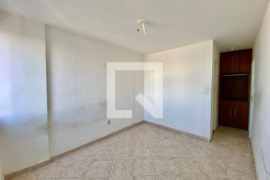 Suíte de apartamento para alugar com 1 quarto, 58m² em Pituba, Salvador