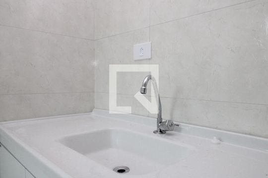 Sala/Cozinha e Área de Serviço de apartamento à venda com 2 quartos, 39m² em Vila Ré, São Paulo