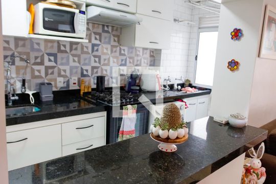 Cozinha de apartamento para alugar com 3 quartos, 58m² em Novo Osasco, Osasco