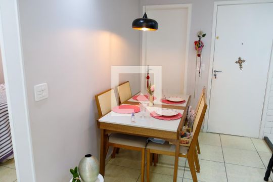 sala de apartamento para alugar com 3 quartos, 58m² em Novo Osasco, Osasco