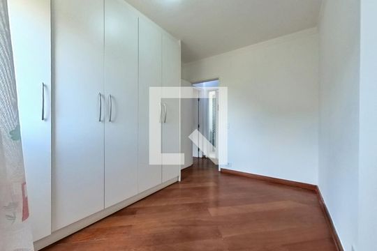 Quarto 2 de apartamento para alugar com 2 quartos, 55m² em Piqueri, São Paulo