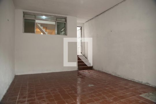 Garagem de casa à venda com 3 quartos, 152m² em Conjunto Residencial Pombeva, São Bernardo do Campo