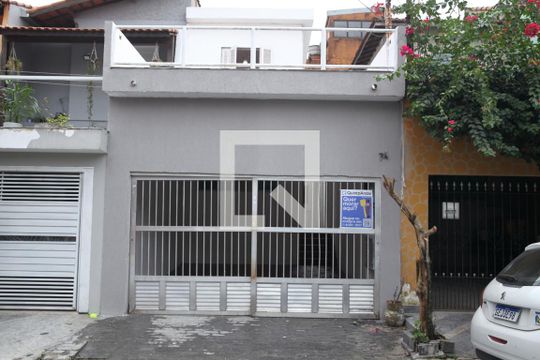 Fachada de casa à venda com 3 quartos, 152m² em Conjunto Residencial Pombeva, São Bernardo do Campo