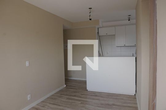 Sala de apartamento à venda com 2 quartos, 41m² em Vila Zat, São Paulo