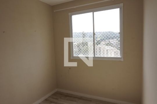 Quarto 1 de apartamento à venda com 2 quartos, 41m² em Vila Zat, São Paulo