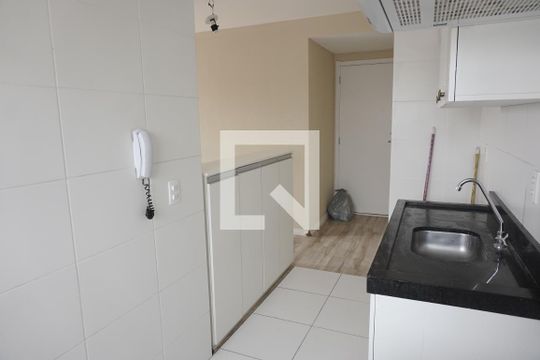 Cozinha de apartamento à venda com 2 quartos, 41m² em Vila Zat, São Paulo