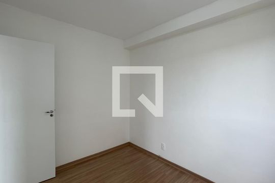 Quarto 1 de apartamento para alugar com 2 quartos, 35m² em Guaianazes, São Paulo