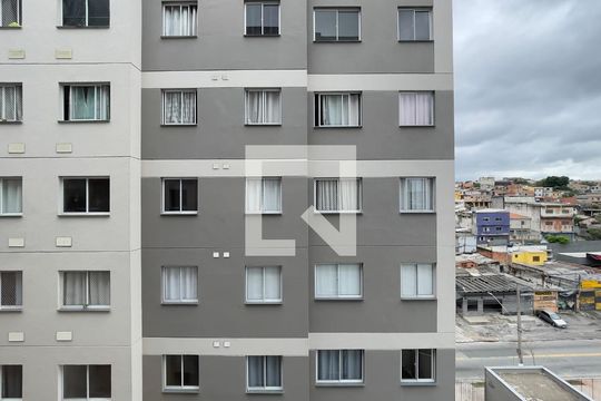Vista Quarto 1 de apartamento para alugar com 2 quartos, 35m² em Guaianazes, São Paulo