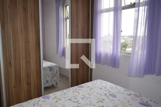 Quarto 1 de apartamento à venda com 2 quartos, 44m² em Centro, Contagem