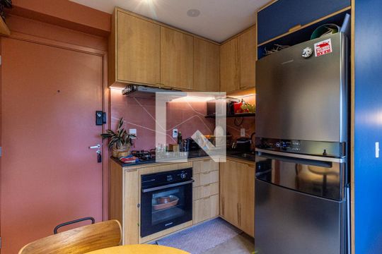 Cozinha de kitnet/studio à venda com 1 quarto, 30m² em Vila Buarque, São Paulo