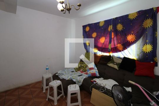 Sala de casa à venda com 4 quartos, 220m² em Vila Medeiros, São Paulo
