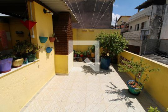Casa 2 - Área de Serviço de casa à venda com 4 quartos, 220m² em Vila Medeiros, São Paulo