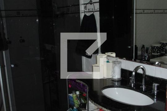 Banheiro Quarto 2 de casa à venda com 3 quartos, 238m² em Santa Amélia, Belo Horizonte