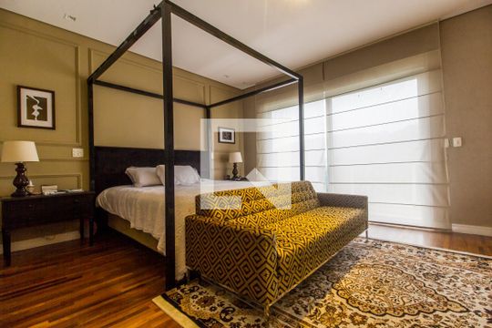 Suíte master de apartamento à venda com 5 quartos, 500m² em Tamboré, Santana de Parnaíba