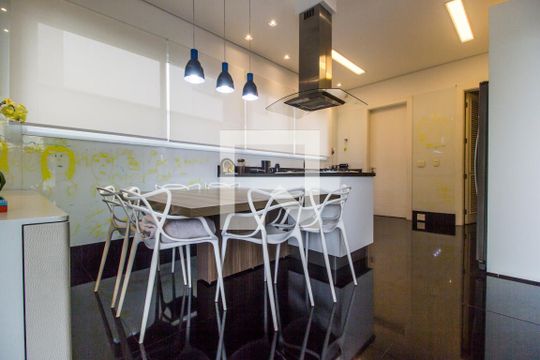Cozinha de apartamento à venda com 5 quartos, 500m² em Tamboré, Santana de Parnaíba