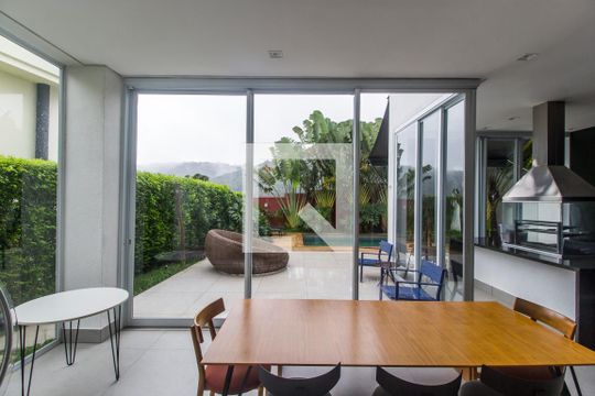 Vista da Sala de apartamento à venda com 5 quartos, 500m² em Tamboré, Santana de Parnaíba
