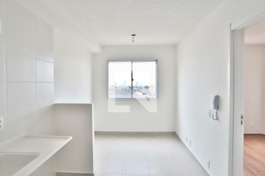 Apartamento para alugar com 1 quarto, 24m² em Vila Claudia, São Paulo