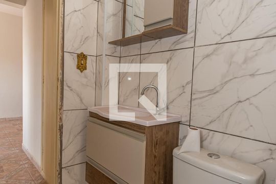 Banheiro de apartamento à venda com 1 quarto, 50m² em Botafogo, Campinas