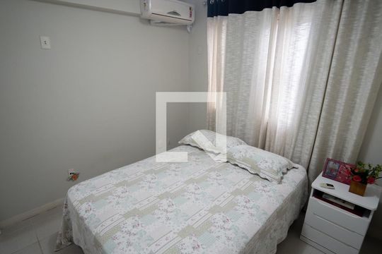 Quarto 2 de casa de condomínio à venda com 5 quartos, 205m² em Camboinhas, Niterói
