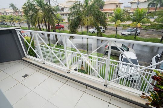 Varanda Suíte de casa de condomínio à venda com 5 quartos, 205m² em Camboinhas, Niterói
