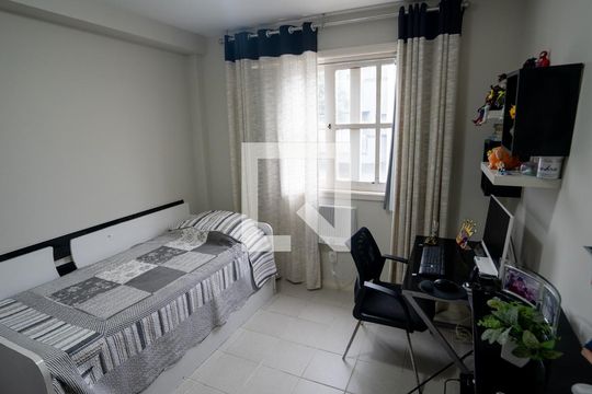 Quarto 1 de casa de condomínio à venda com 5 quartos, 205m² em Camboinhas, Niterói