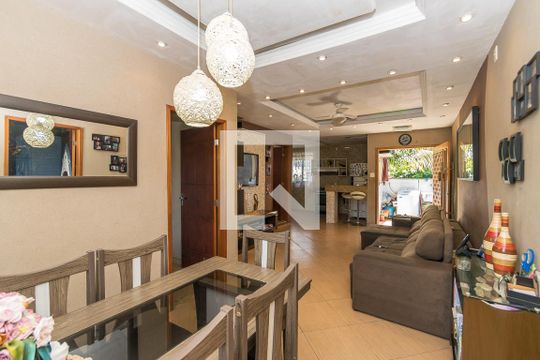 Sala de casa para alugar com 2 quartos, 227m² em Jardim América, Rio de Janeiro